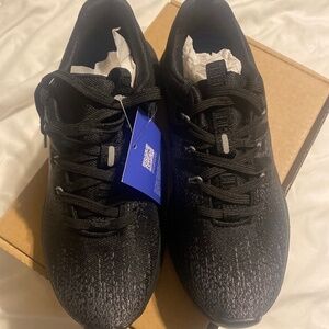 Women’s works shoes